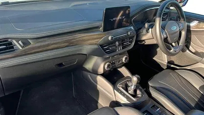 Used Ford Focus Vignale 125 HP (91 kW) 2020 White Hatchback