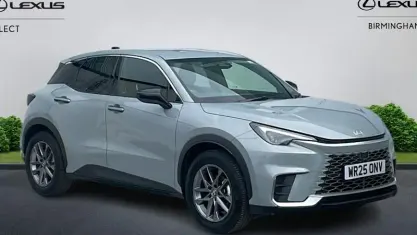 Usado Lexus LBX 136 HP (100 kW) 2026 SUV