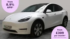 White Used 2022 Tesla Model Y Long Range SUV | £23,231 (Fair price)