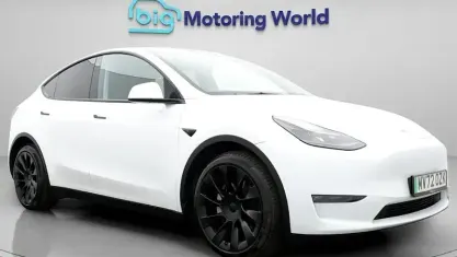 Used Tesla Model Y Long Range AWD 378 kW (514 HP) 2022 White SUV