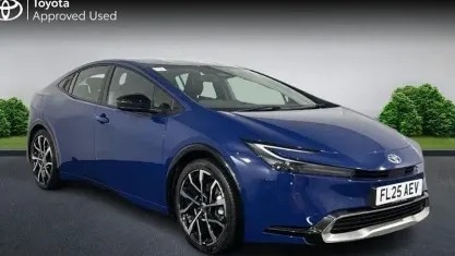 Used Toyota Prius 223 HP (164 kW) 2025 Lunar shadow Hatchback