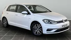 Used 2018 VW Golf VII SE Hatchback | £9,995 (Fair price)