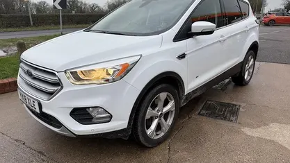 Used Ford Kuga Titanium 179 HP (131 kW) 2018 White SUV