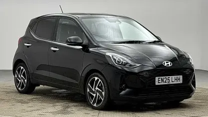 Used Hyundai i10 Premium 63 HP (46 kW) 2025 Black Hatchback