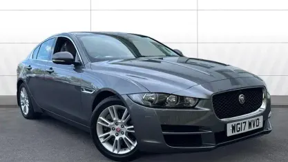 Begagnad Jaguar XE Ingenium 200 HK (147 kW) 2019 Sedan