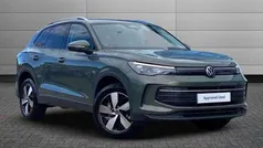 Green Used 2025 VW Tiguan Match SUV | £33,295 (Fair price)