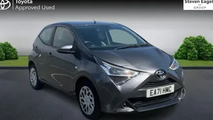 Used Toyota Aygo X-play 72 HP (52 kW) 2021 Grey Hatchback