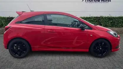 Used Vauxhall Corsa SRi 75 HP (55 kW) 2019 Lava red Hatchback