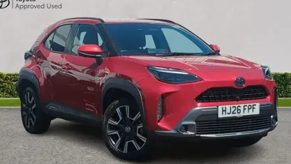 Used Toyota Yaris Cross 131 HP (96 kW) 2026 Red SUV