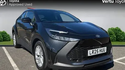 Used Toyota C-HR 140 HP (102 kW) 2025 Black SUV