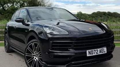 Used Porsche Cayenne 462 HP (339 kW) 2022 Black SUV