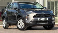Grey Used 2025 Toyota Yaris Cross SUV | £23,265 (Good price)