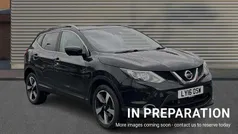 Black Used 2016 Nissan Qashqai N-Connecta SUV | £12,687 (Fair price)