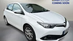 White Used 2016 Toyota Auris Business Edition Hatchback | £9,800 (Fair price)
