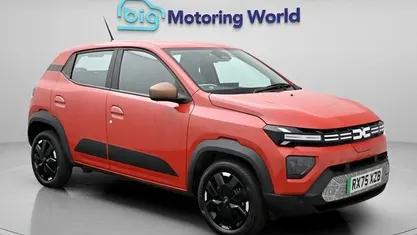 Used Dacia Spring Extreme 47 kW (65 HP) 2025 Red Hatchback