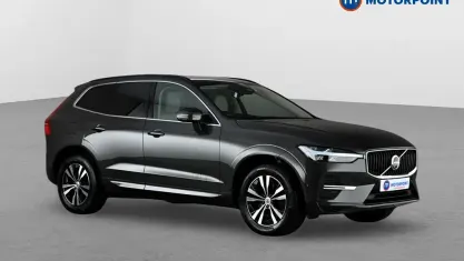 Used Volvo XC60 Momentum 250 HP (183 kW) 2021 Grey SUV