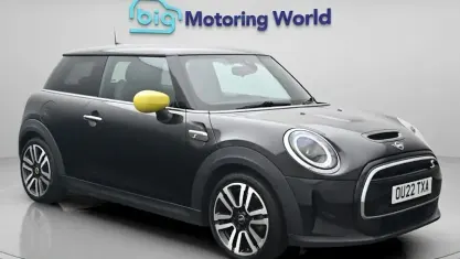 Used Mini Cooper Level 2 135 kW (184 HP) 2022 Black Hatchback