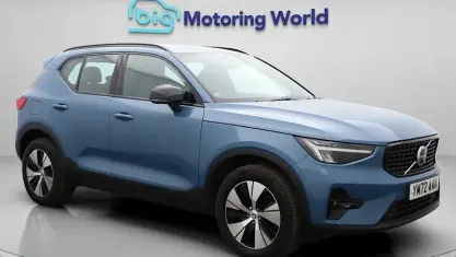 Usado Volvo XC40 Plus 211 HP (155 kW) 2023 Azul SUV