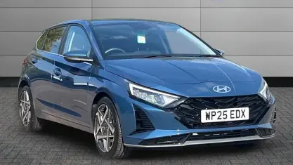 Used Hyundai i20 Ultimate 101 HP (74 kW) 2025 Blue Hatchback
