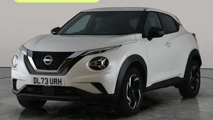 Used Nissan Juke N-Connecta 114 HP (83 kW) 2023 White SUV