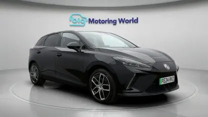 Używany MG MG4 EV Trophy 319 kW (435 KM) 2024 Czarny Hatchback