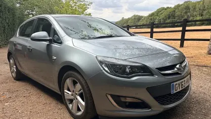 Used Vauxhall Astra SRi 116 HP (85 kW) 2014 Silver Hatchback