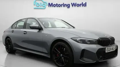 Usado BMW 330e M Sport 292 HP (214 kW) 2024 Cinzento Sedan
