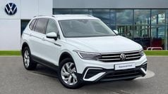 Pure white Used 2023 VW Tiguan Allspace Life SUV | £25,891 (Fair price)