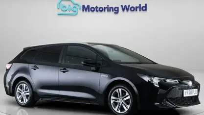 Used Toyota Corolla 122 HP (89 kW) 2020 Black Estate