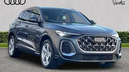 New 2025 Audi Q5 S-Line SUV | £57,115 (Fair price)