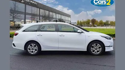 White Used 2021 Kia Ceed Sportswagon Estate | £9,990 (Fair price)