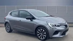 Used 2022 Renault Clio V Evolution Hatchback | £13,512 (Fair price)
