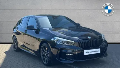 Used BMW 118 M Sport 136 HP (100 kW) 2023 Black sapphire metallic paint Hatchback