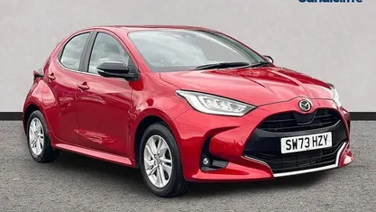 Używany Mazda 2 116 KM (85 kW) 2022 Czerwony Hatchback