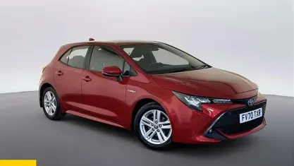 Used Toyota Corolla 122 HP (89 kW) 2021 Red Hatchback