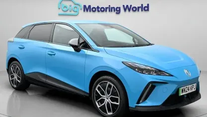 Used MG MG4 EV Trophy 150 kW (204 HP) 2024 Blue Hatchback