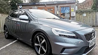 Used 2019 Volvo V40 R-Design Hatchback | £9,995 (Fair price)