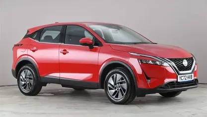 Used Nissan Qashqai Acenta Premium 158 HP (116 kW) 2022 Red SUV