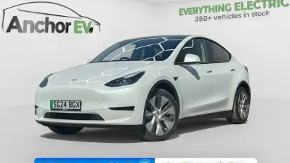 Used Tesla Model Y Standard Range 219 kW (299 HP) 2024 White SUV