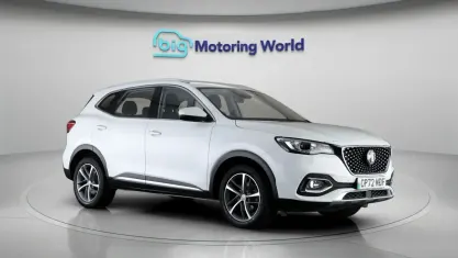 Usado MG HS Excite 162 HP (119 kW) 2023 Branco SUV