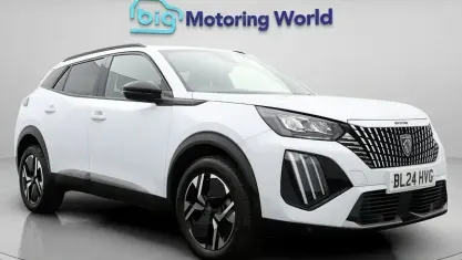 Używany Peugeot 2008 Allure 131 KM (96 kW) 2024 Biały SUV