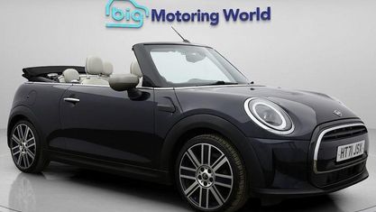 Usado Mini Cooper Cabriolet Exclusive 136 HP (100 kW) 2021 Azul Cabrios