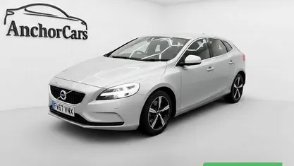 Used Volvo V40 R-Design 122 HP (89 kW) 2018 Hatchback