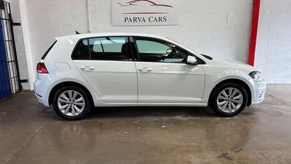 Used VW Golf VII SE 125 HP (91 kW) 2017 Hatchback