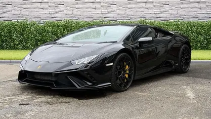Black Used 2023 Lamborghini Huracán Coupe | £199,950