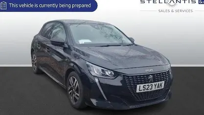 Used Peugeot 208 Allure+ 102 HP (75 kW) 2023 Hatchback
