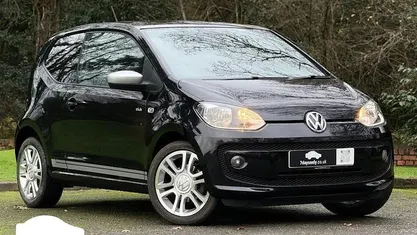 Used VW up! CLUB 75 HP (55 kW) 2016 Hatchback