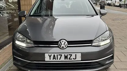 Grey Used 2017 VW Golf VII SE Hatchback | £9,995 (Fair price)