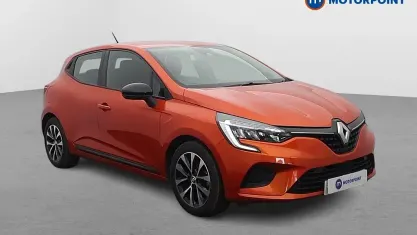 Used Renault Clio V Evolution 145 HP (106 kW) 2023 Orange Hatchback