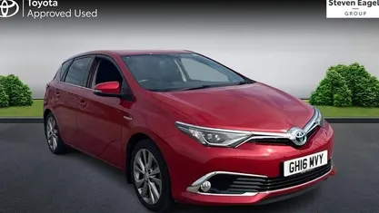 Usado Toyota Auris Hybrid 136 HP (100 kW) 2016 Citadino